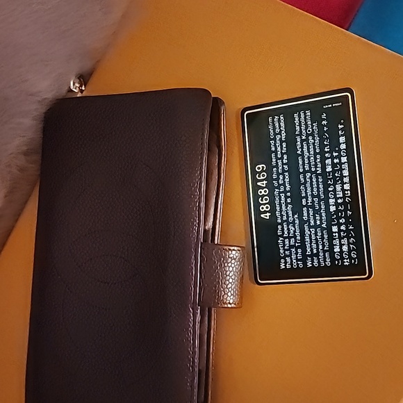 Chanel Bordeaux Caviar Leather CC Logo Long - Picture 12 of 12